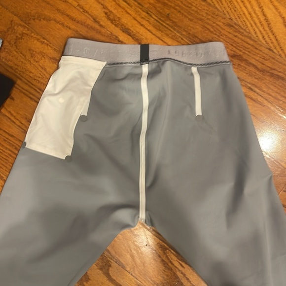 Lululemon Tights Grey - Picture 5 of 6
